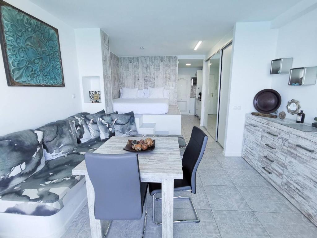 Mirador 30 Sea View By Pride Holiday Rentals - 2