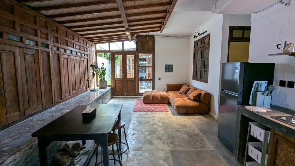 The Loft - Uluwatu Surf Ranch, Uluwatu