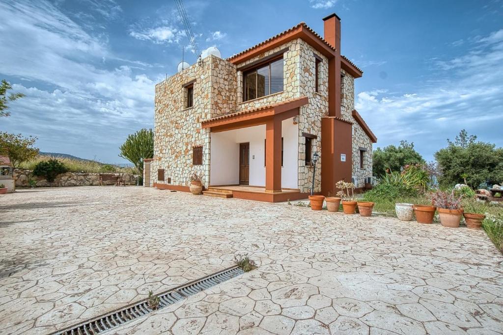 Kallithea Villa, Kato Yialia
