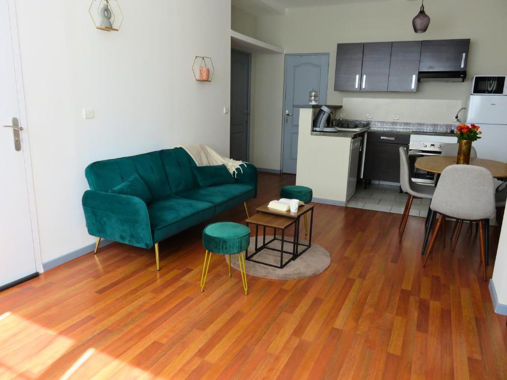 Appartement rénové 2 chambres 55m2 Parking Privé et Wifi - 3