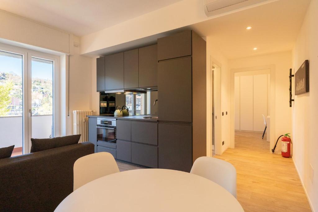 Lecco Lakefront Retreat - 3