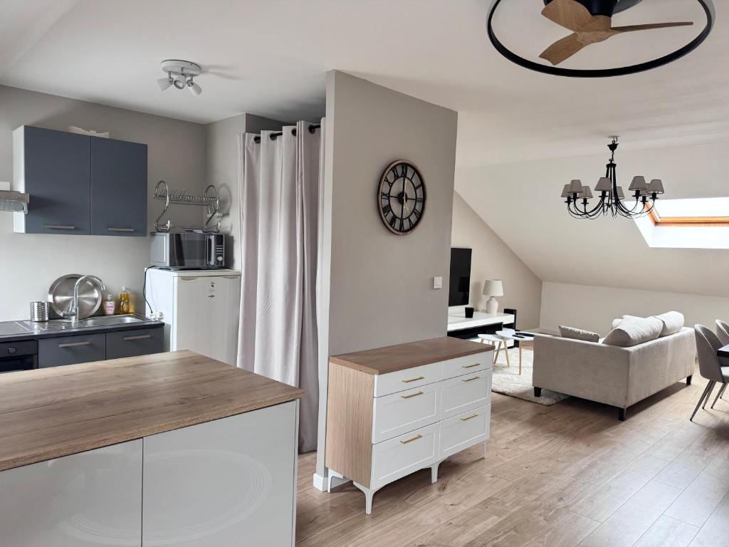 Superbe appart sur la place, Cambrai