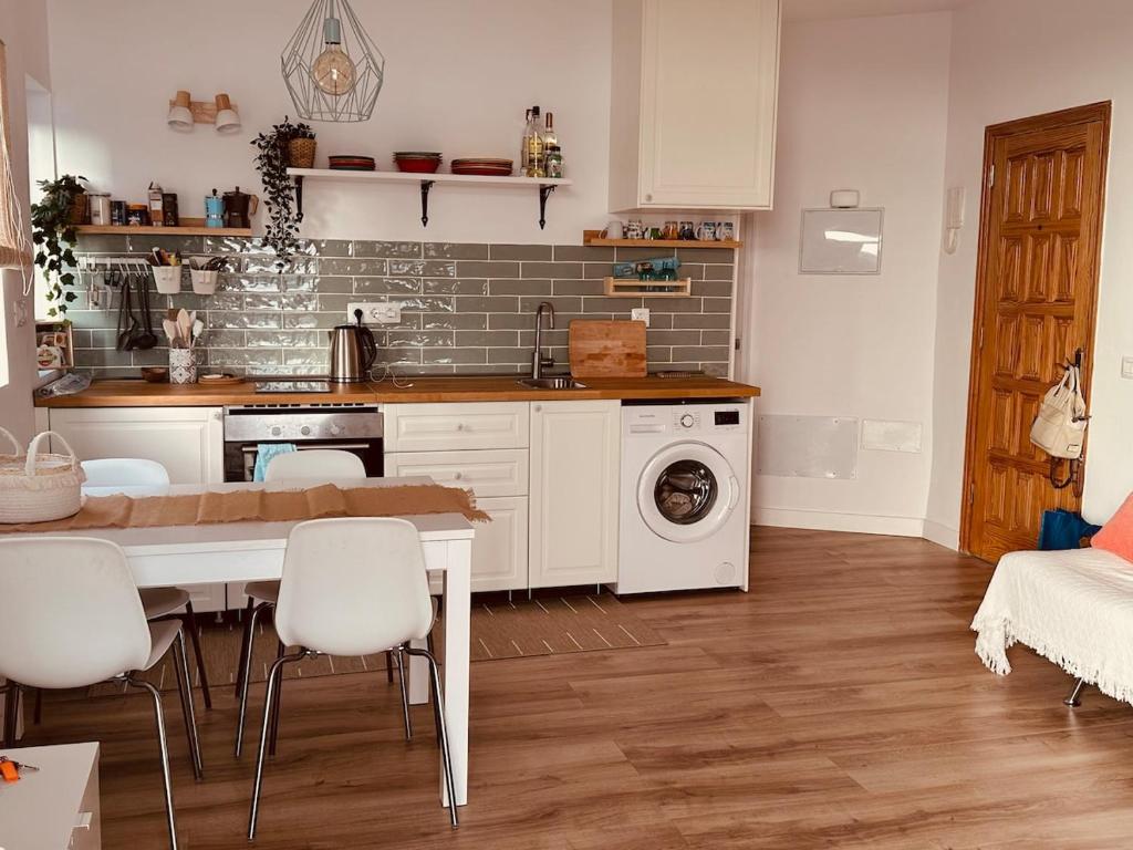 Apartamento acogedor con vistas al mar - 5