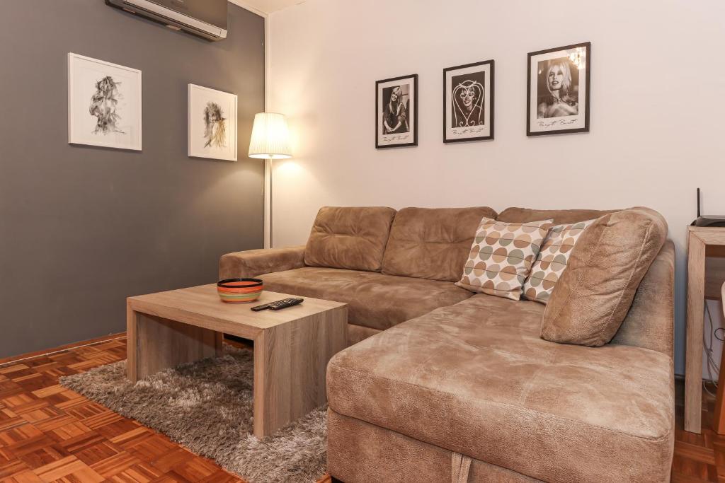 Skroman, čist i udoban apartman u Ivana Ribara za dvoje - 2