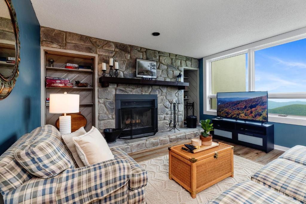 Ledges 71 with Wintergreen Advantage, Wintergreen