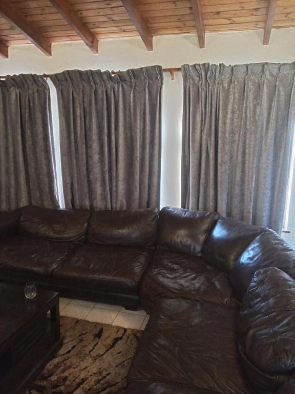 Halibut Suite, Strand