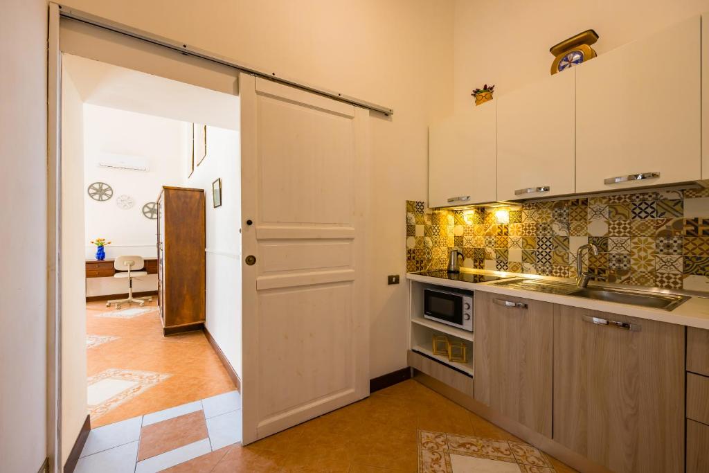 La Casa di Famiglia by NapoliApartments - 2