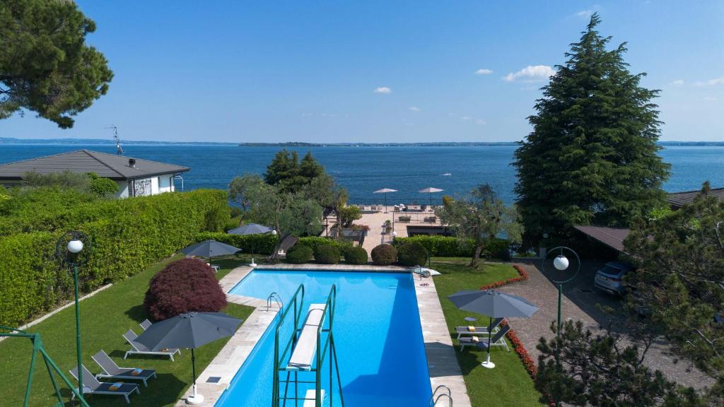 Holiday Garda Villa Dolcelago Lake Front - 2