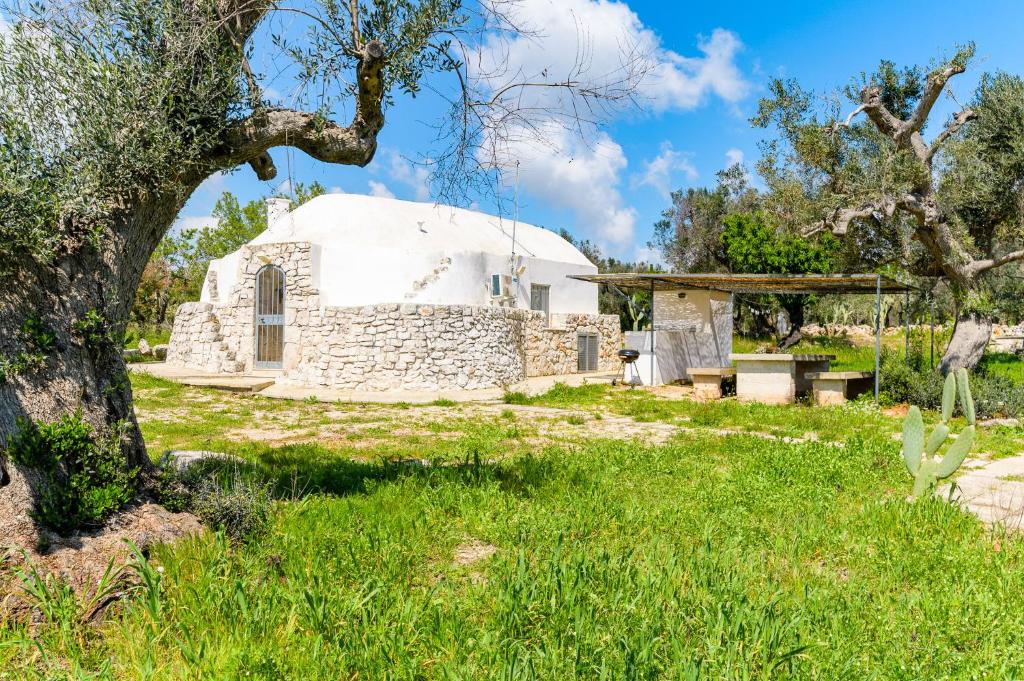 Trullo Mandorlo by Wonderful Italy - 3