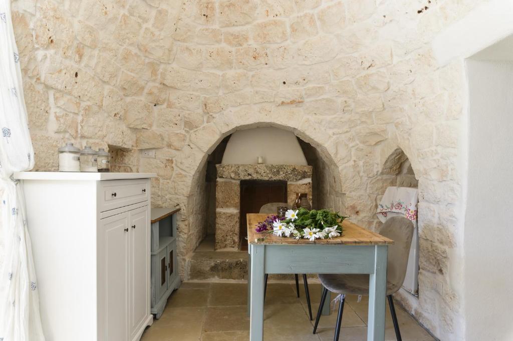 Trullo Mandorlo by Wonderful Italy - 4