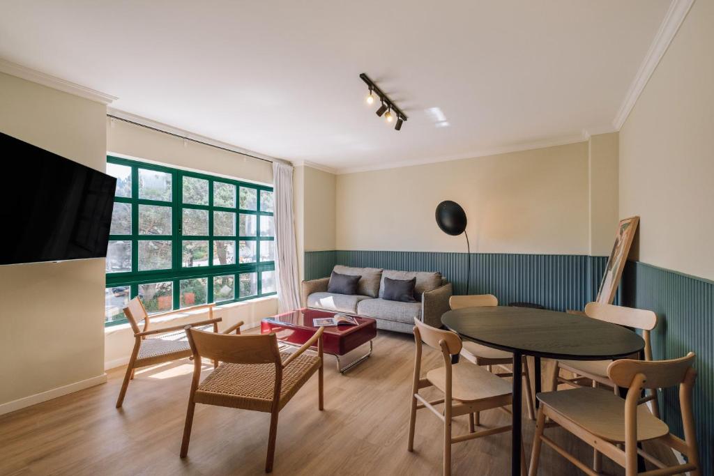 Atlantic Apartment by Olala Homes, Torre