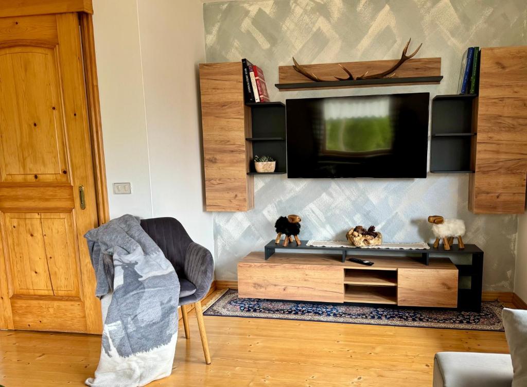 Antler Apartment - 2