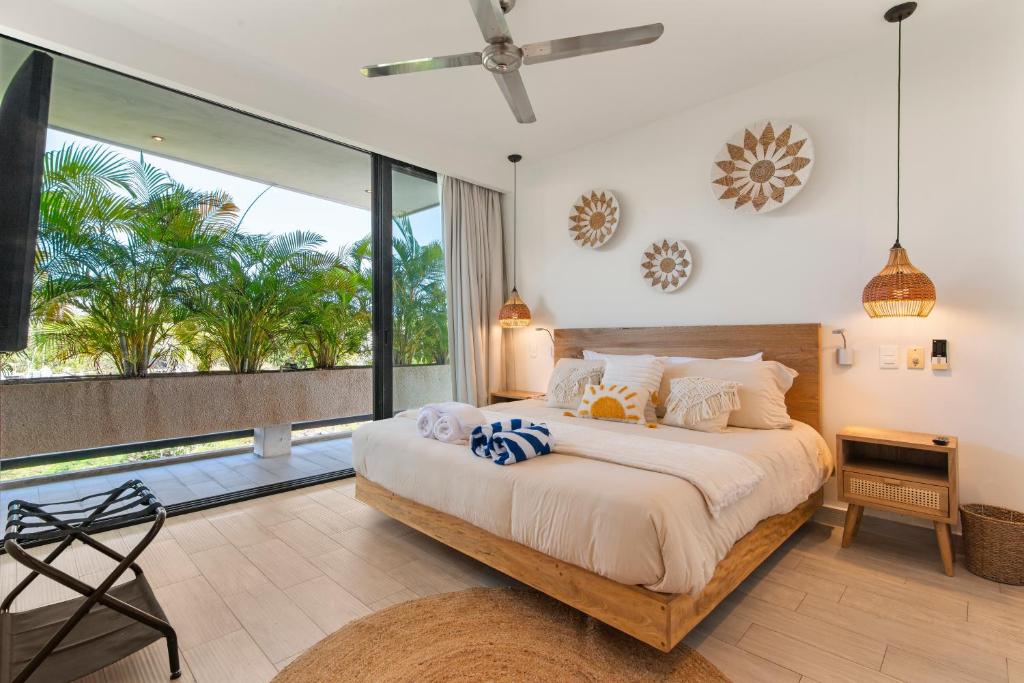 Cozy & New 2BR Rooftop, Central, 10min to beach - 3