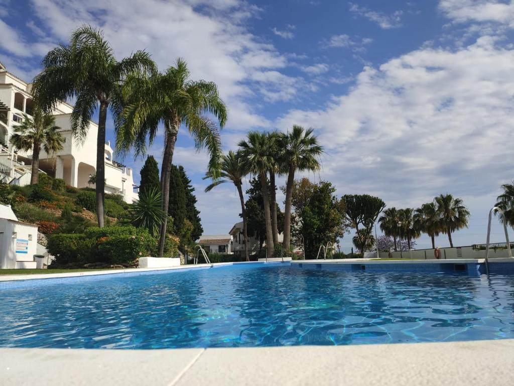 2 Bedrooms Sea View Apartment in Calahonda - 1