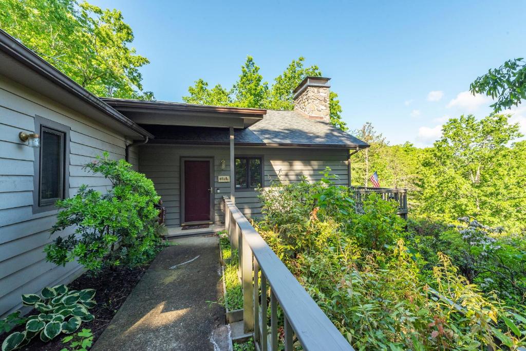 Ivy Cottage, Black Mountain