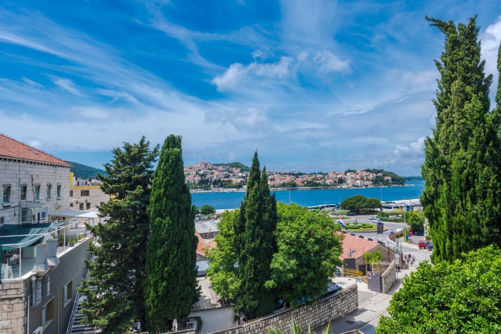 Apartment One , sea view , free parking, Dubrovník