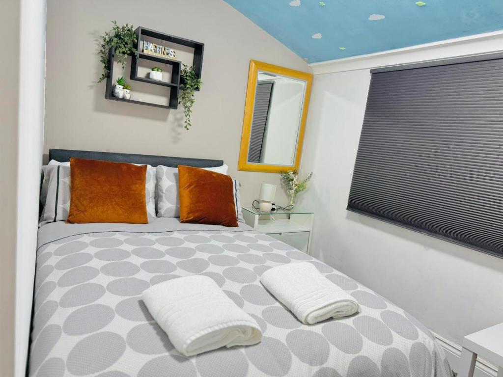 Room 2 Shared House, Litherland