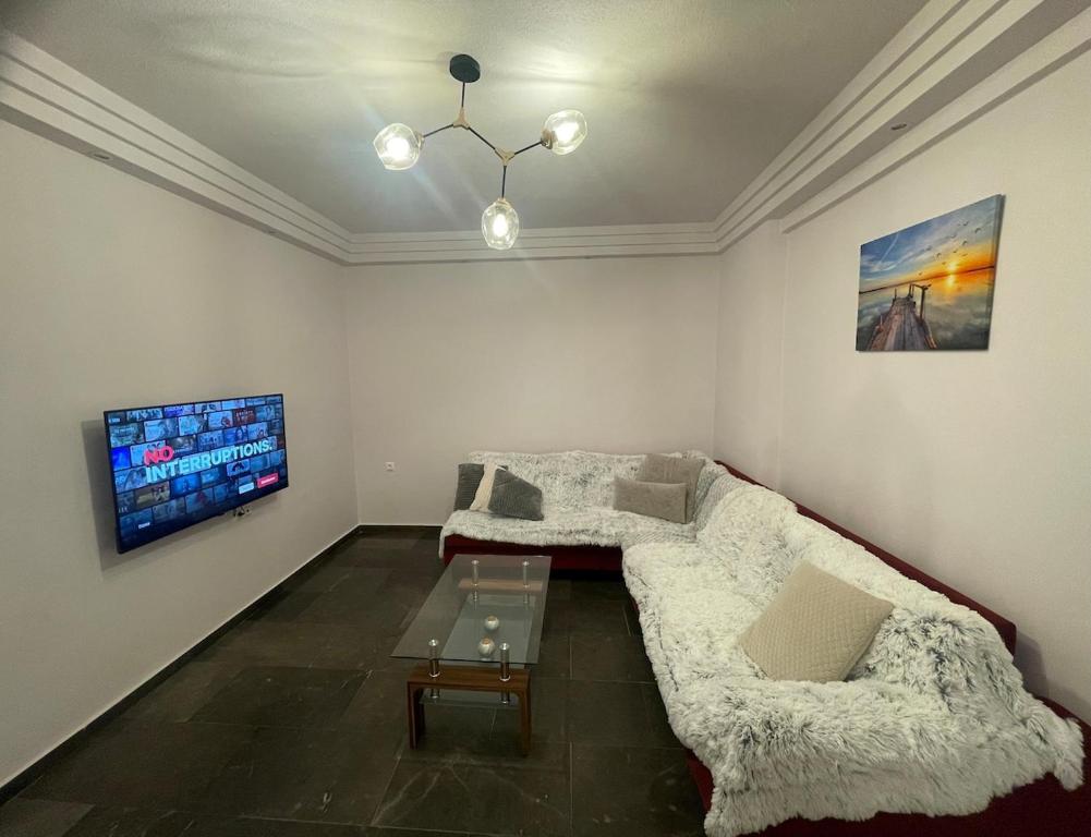 Iris Central Home, Kalamata