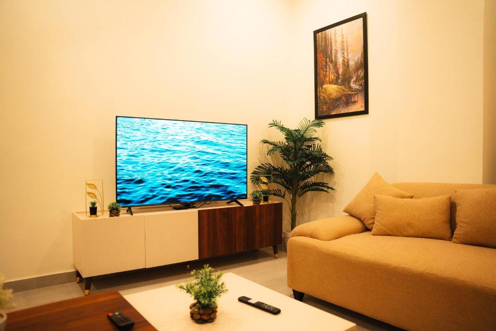 Theblocdotcom, Islámábád