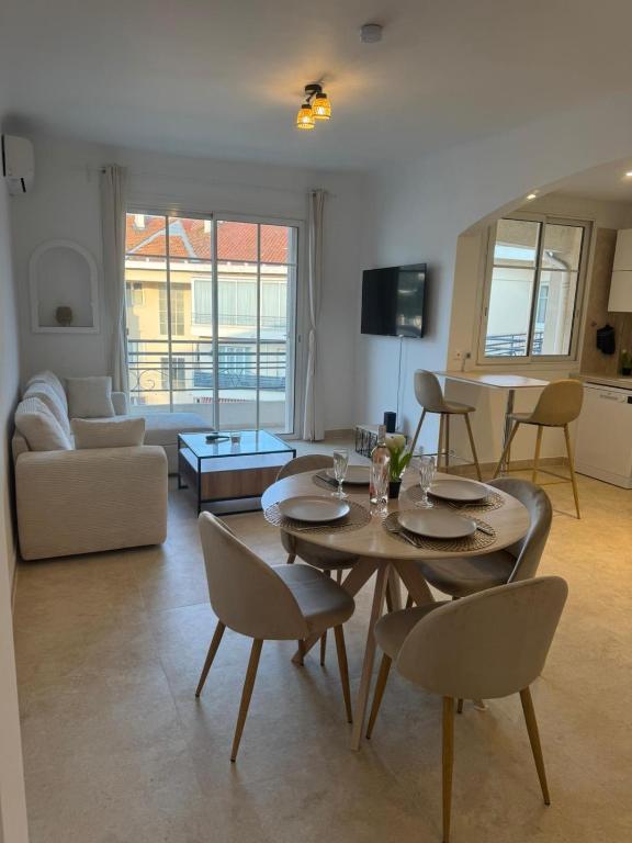 Charmant T2 rénové avec grande terrasse - 2