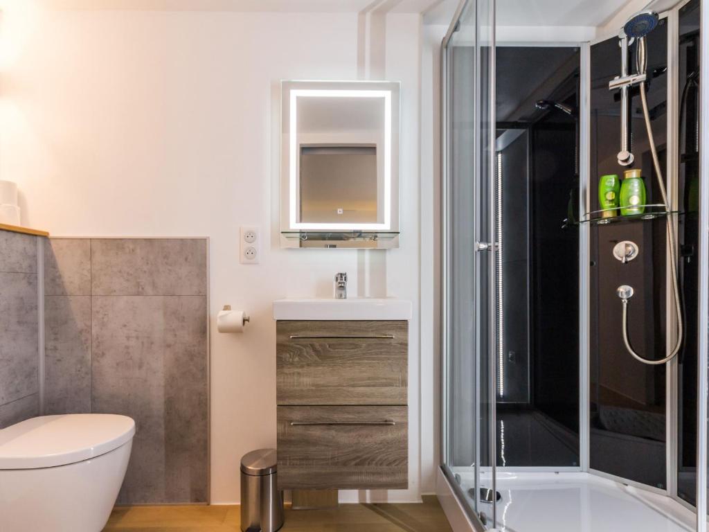 Maison de ville à St Nazaire, près du front de mer, climatisée, 3 chambres avec sdb privatives, WiFi - 5