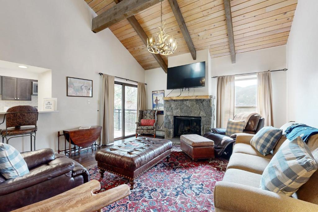 Breakaway West, Vail