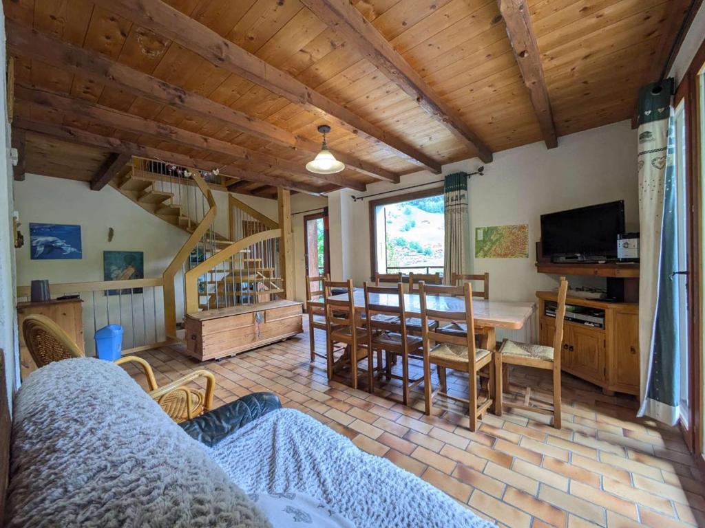 Chalet familial 8 pers, calme, nature à Beaufort - FR-1-342-335 - 5
