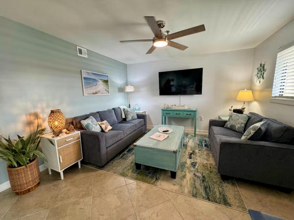 Experience Island Vibes!, Hilton Head Island