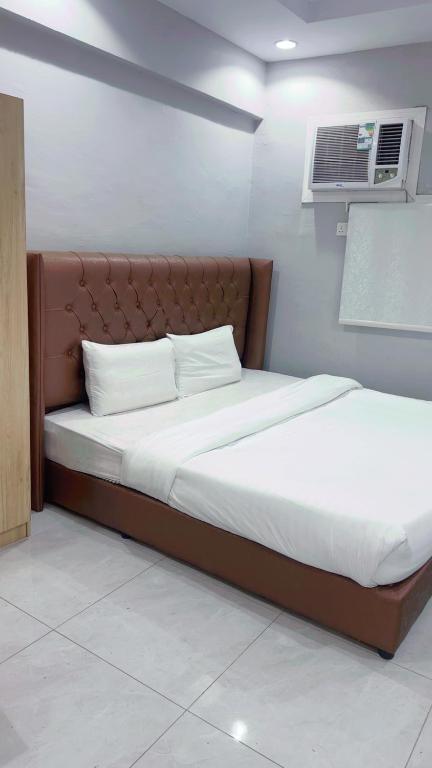 مسك 3 Musk, Medína