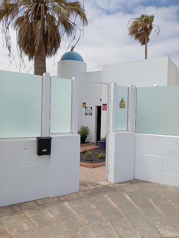 Geranio house, beachfront, pool, Corralejo - 2