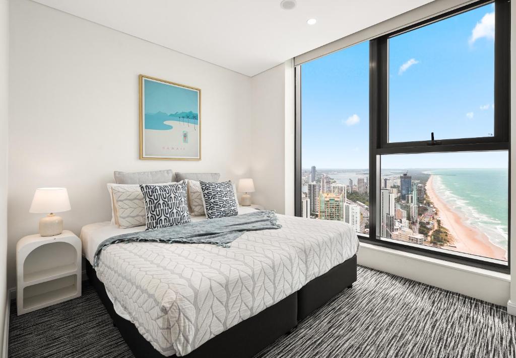 Skyhigh Suite with Ocean Views - Pet Friendly, Gold Coast