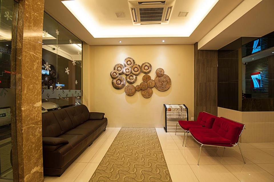 Seven Hotel