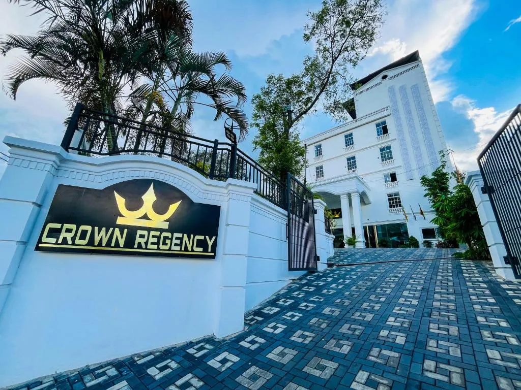 CROWN REGENCY- BADULLA, hotel in Badulla