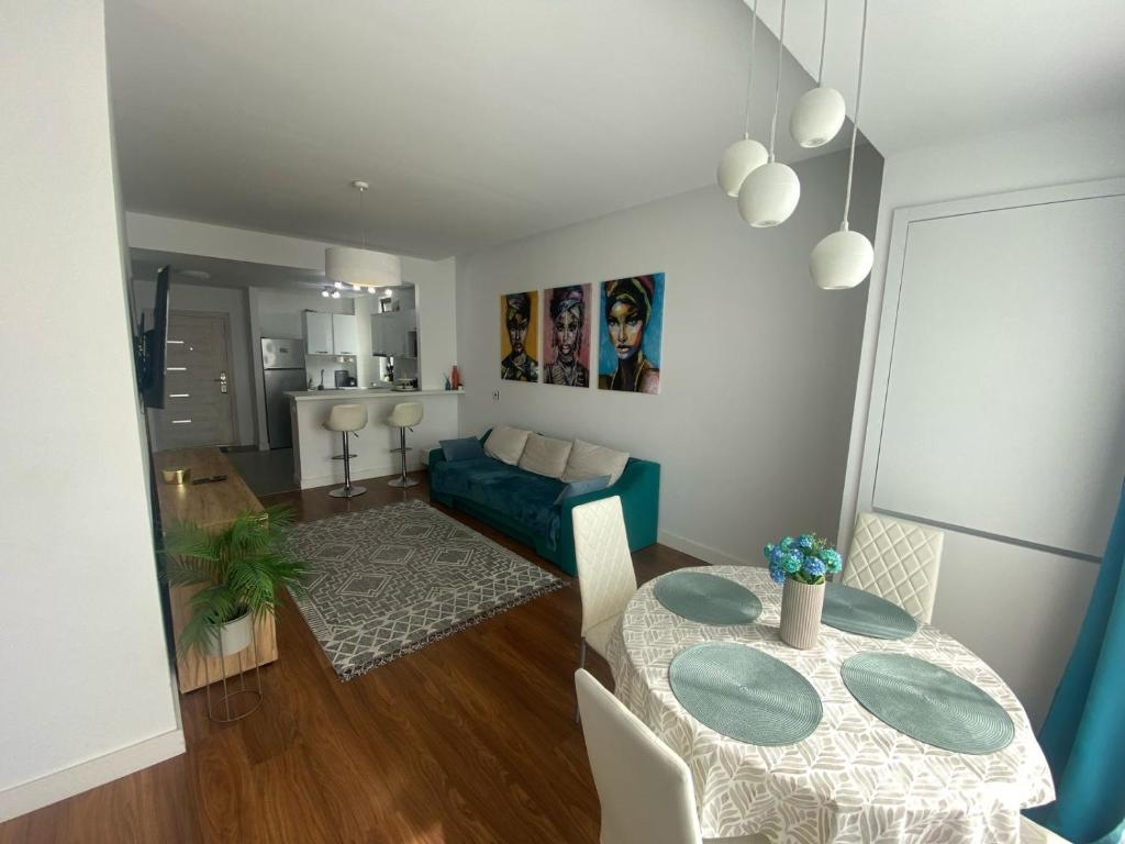 Onix Blue, Mamaia Nord – Năvodari