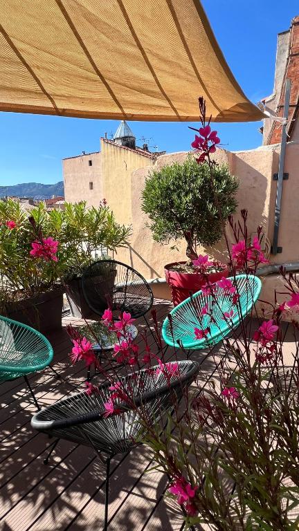 Duplex avec terrasse - hyper-centre de Toulon - 2