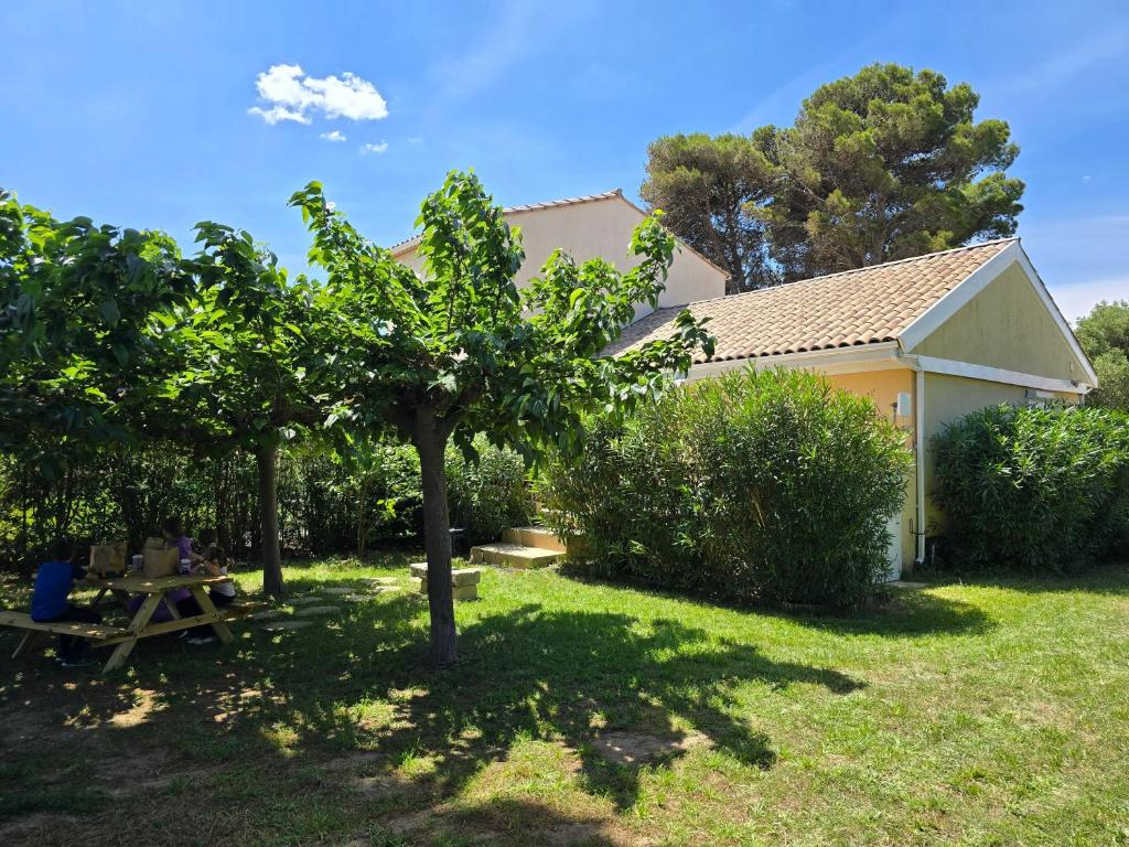 villa jardin 6 pers à proximité plage - 1