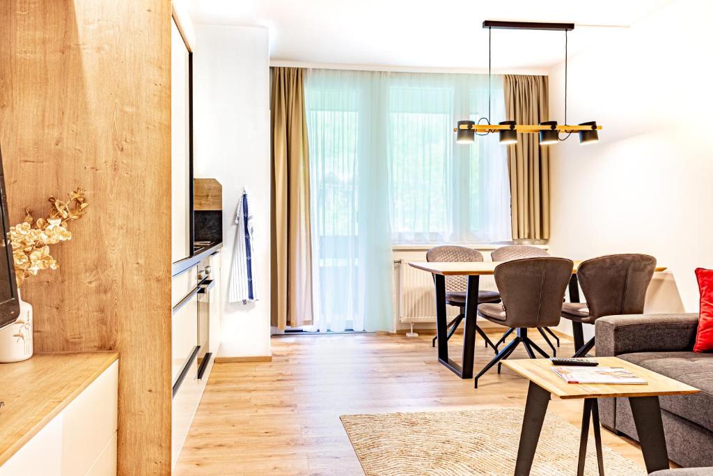 family & friends Apartment am Kurpark - 2