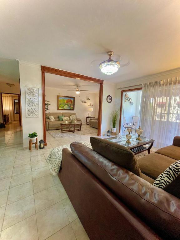 FreshBreeze - Apartment Near US Embassy, Santo Domingo