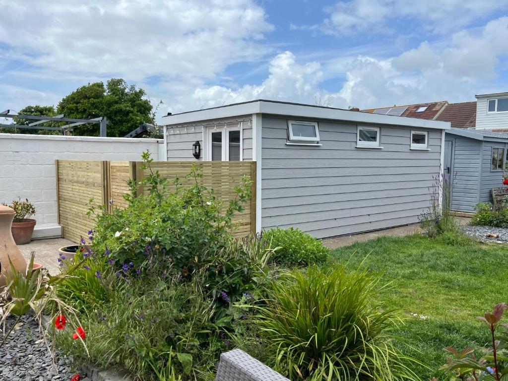 Shoreham Chalet, Shoreham-by-Sea