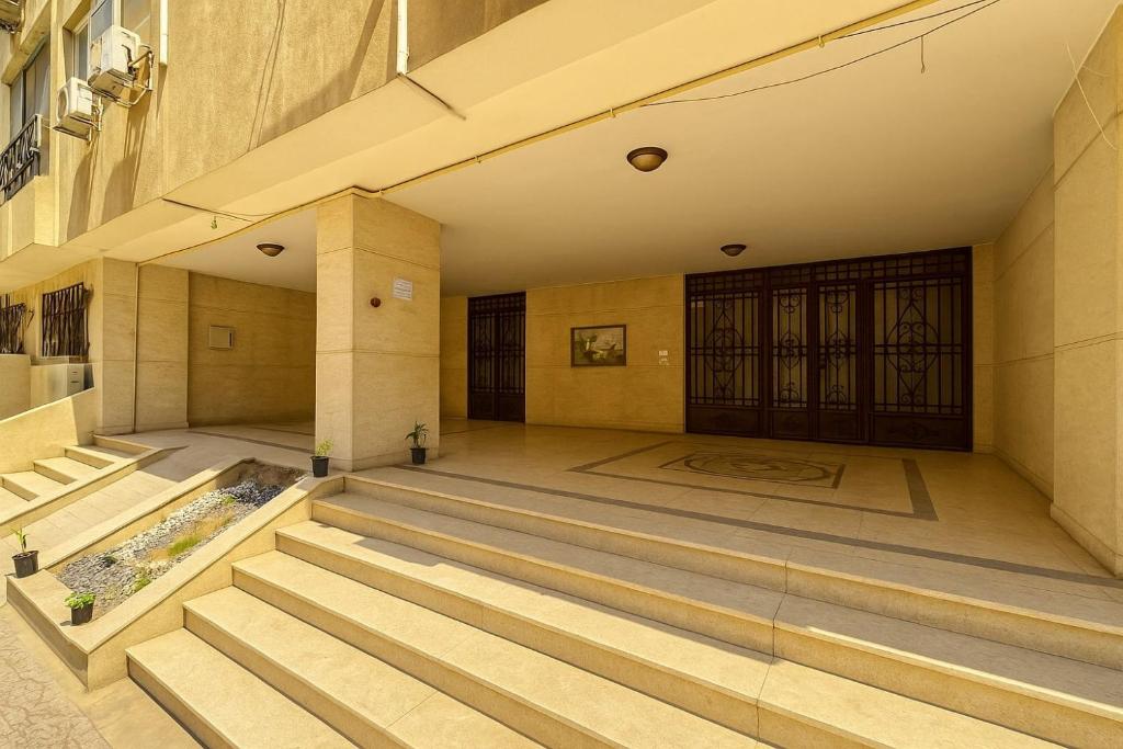 2 BR entire apartment - 1402, Sheikh Zayed