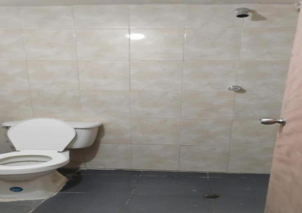 Hostal #10-33 - 5