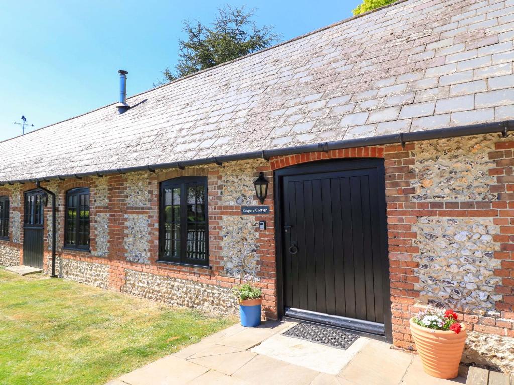 Keepers Cottage — pet-friendly cottage in Durweston, Dorset