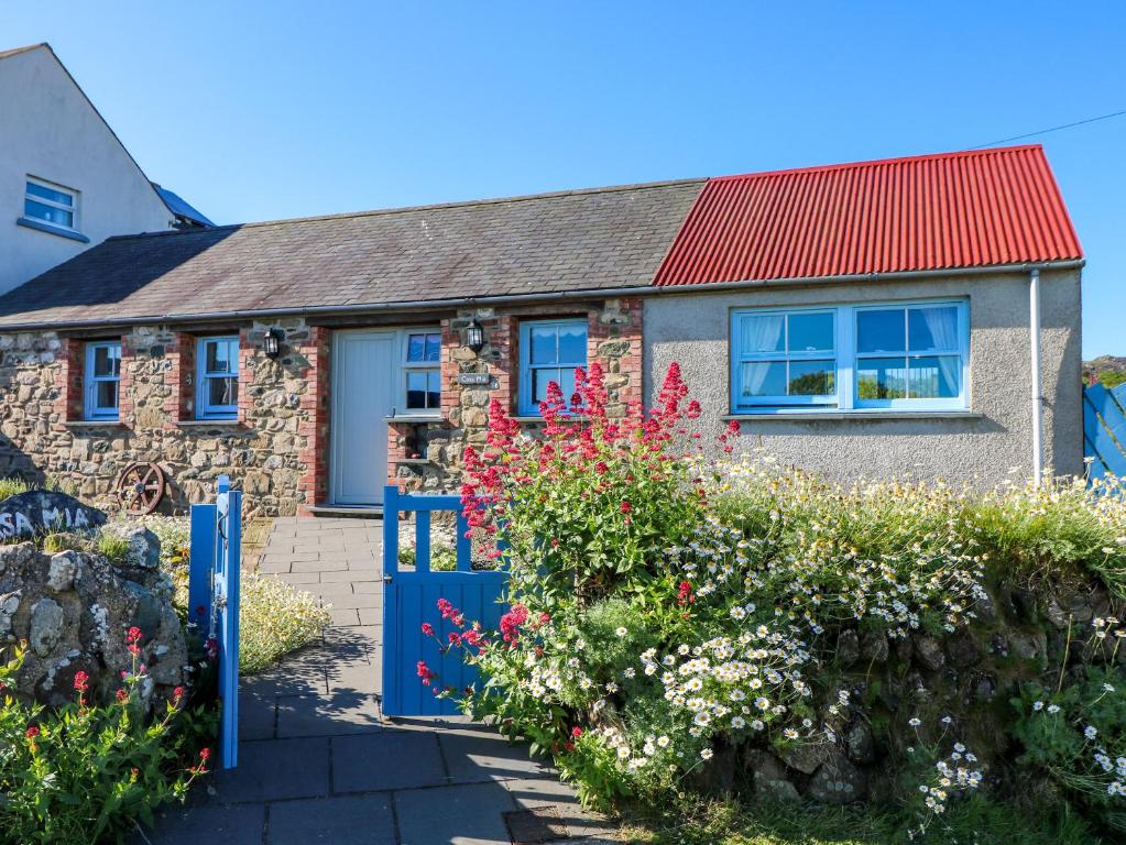 Casa Mia, Goodwick