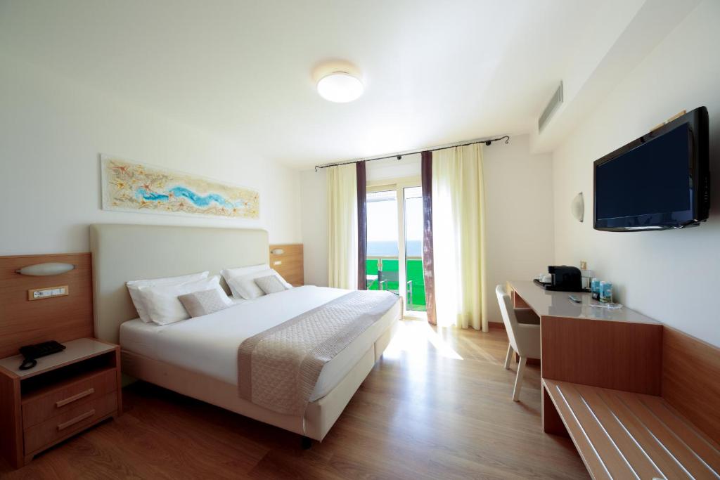 Hotel Bristol — Hotel rooms in Jesolo, Veneto