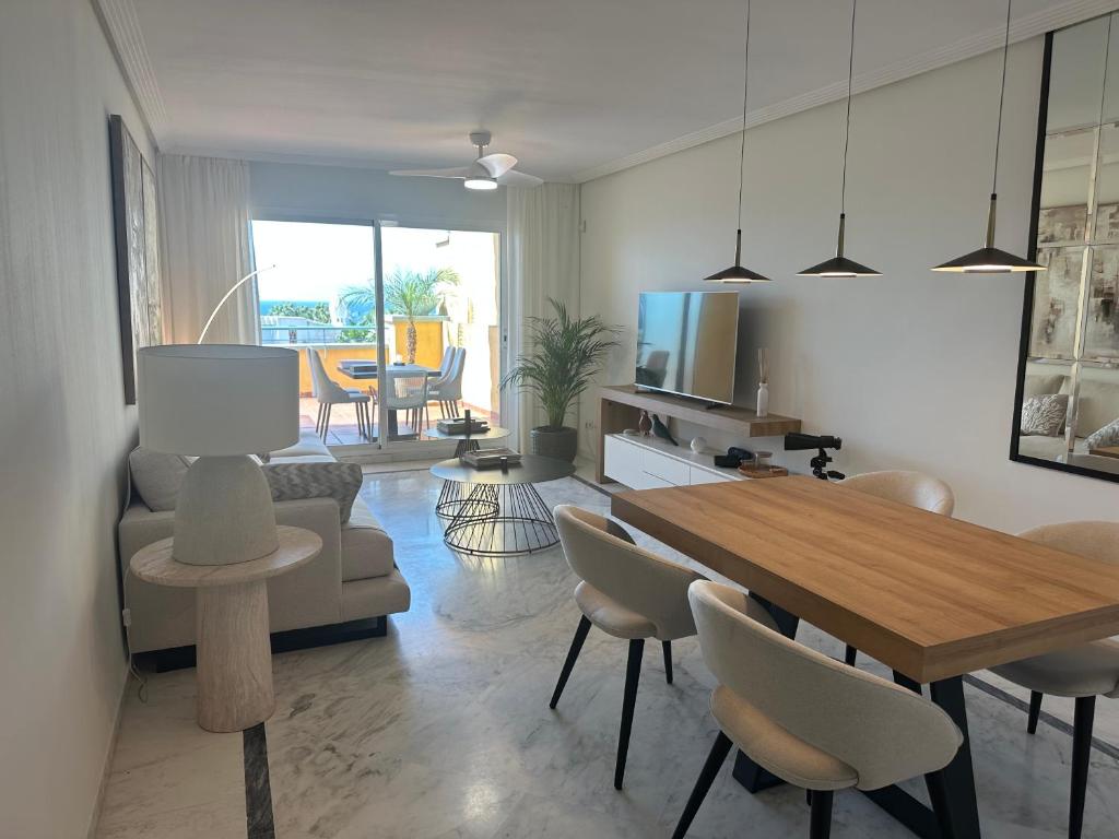 Apartamento Playa Bahia Marbella Elizabeth Luxury - 4