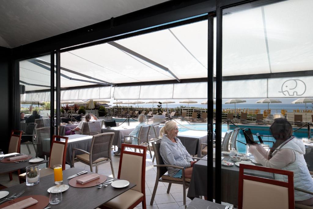 Hotel Bristol — Restaurant & bars in Jesolo, Veneto