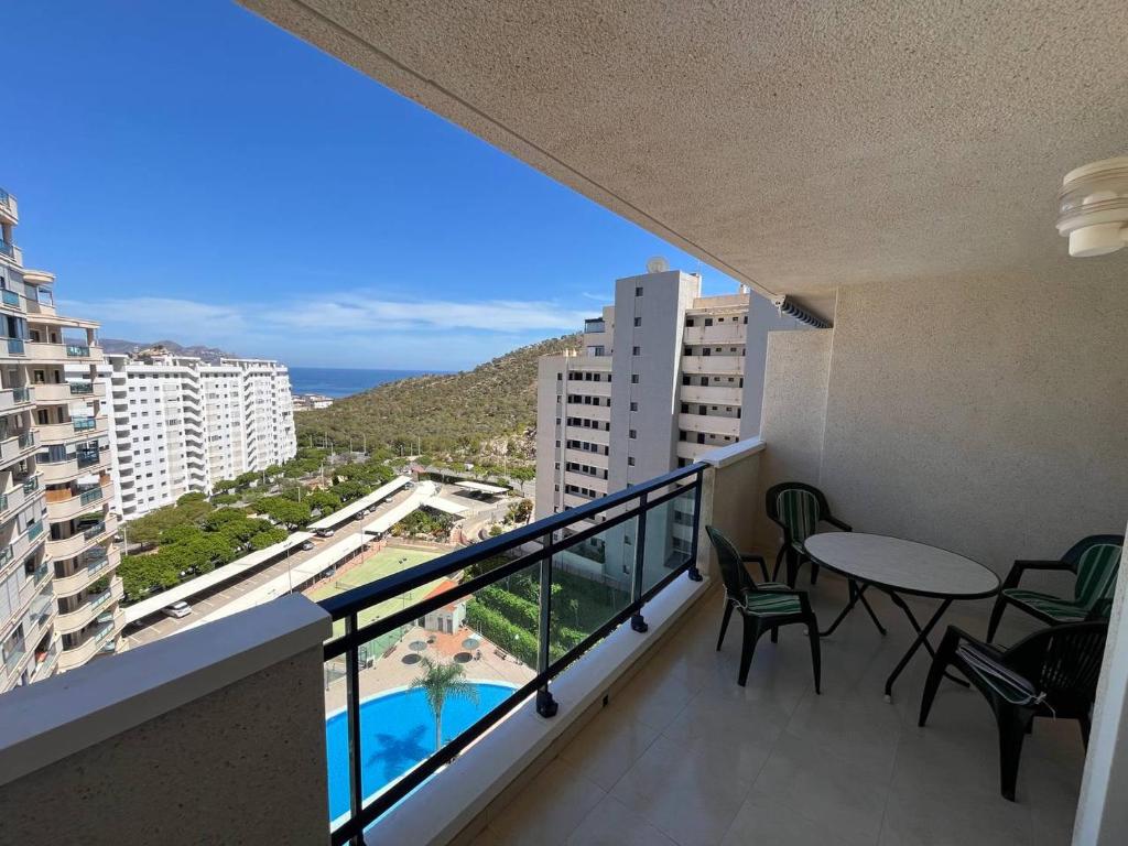 Azaleas 82, Villajoyosa