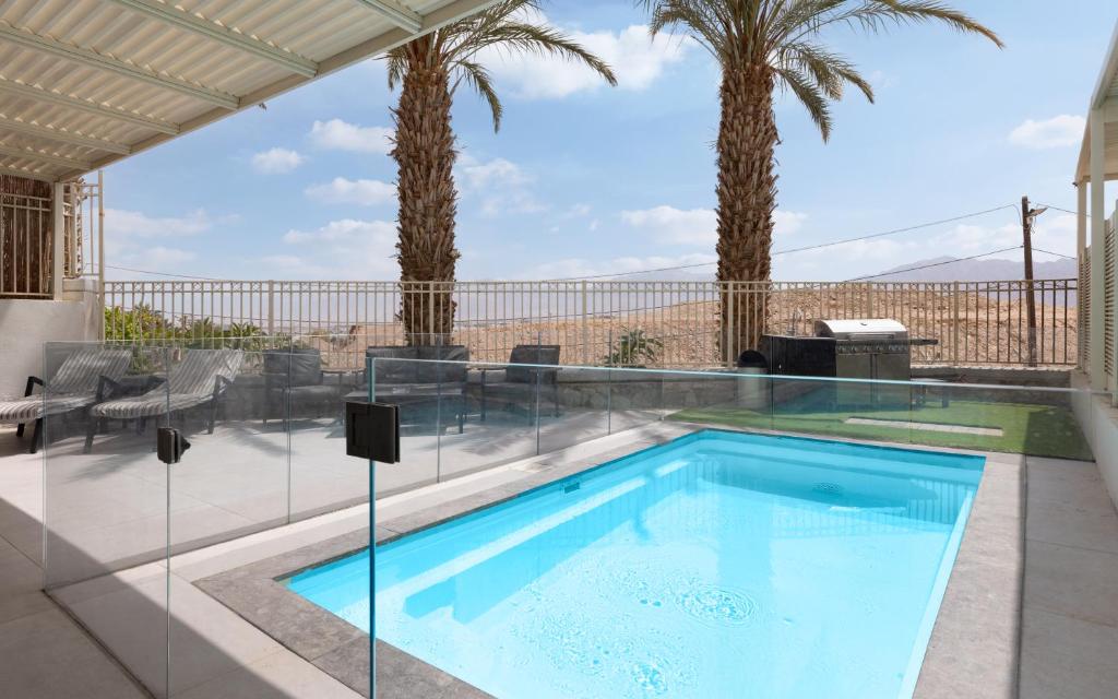 Ari Eilat - 4 bedrooms with heated pool, Ejlat