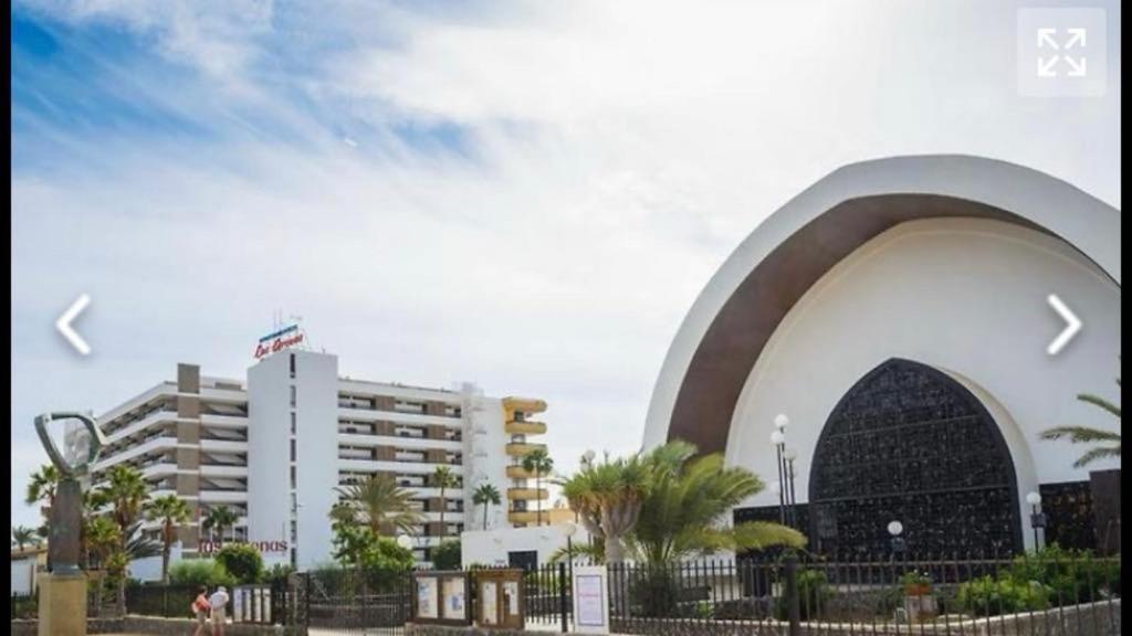 Yumbo Beach Apartment Perfect location free fast WIFI - 2
