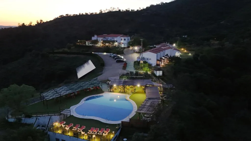 Complejo Los Veneros, hotel in Santa Ana la Real